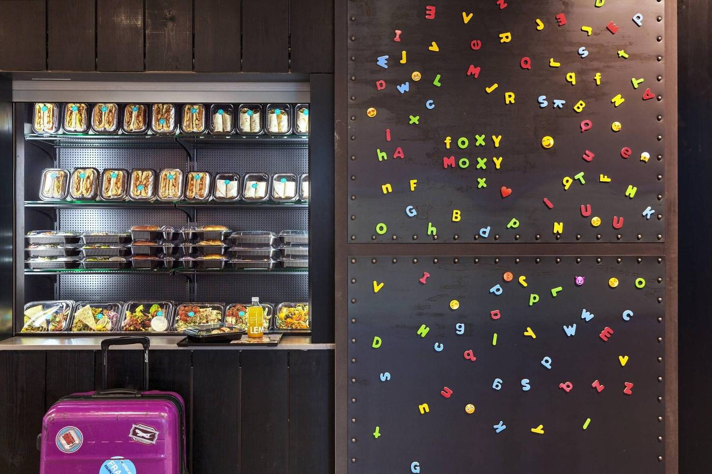 Moxy-Amsterdam-Houthavens-Restaurant-52