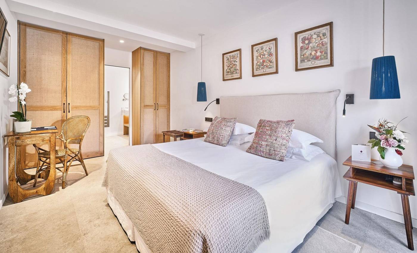 La-Ferme-D-Augustin-Room-35