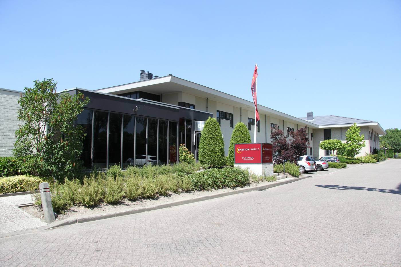 Bastion-Hotel-Schiphol-Hoofddorp-General-view-1