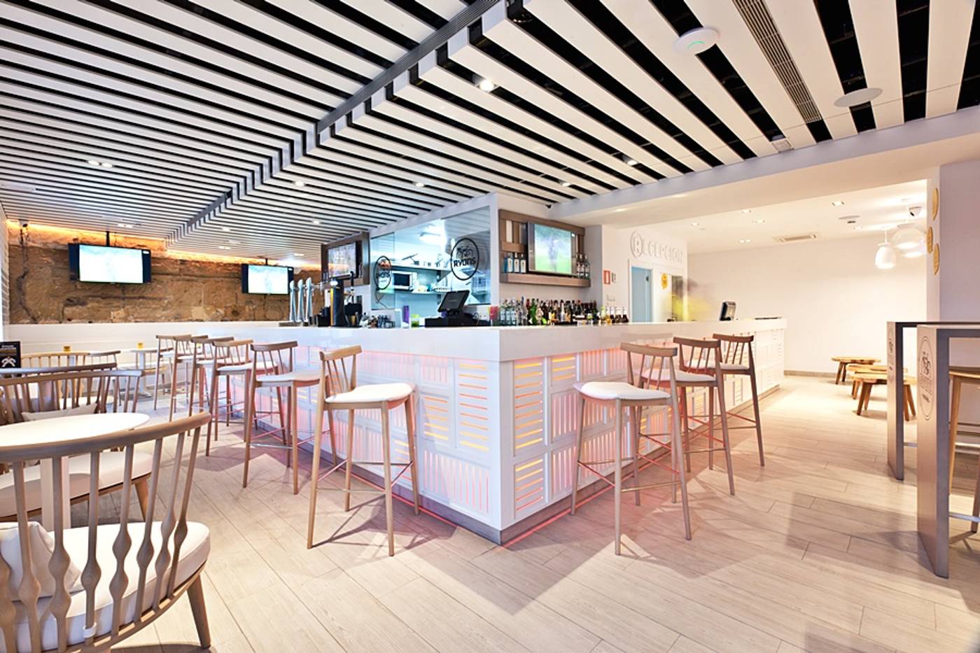 Hotel-Ryans-La-Marina-General-view-51