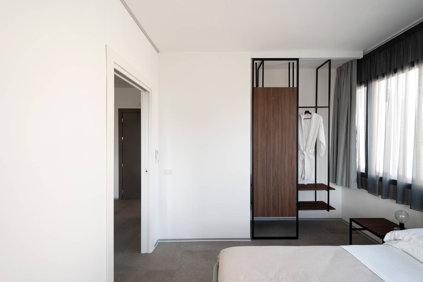 Alkamuri-Posh-Hotel---Spa-Room-27