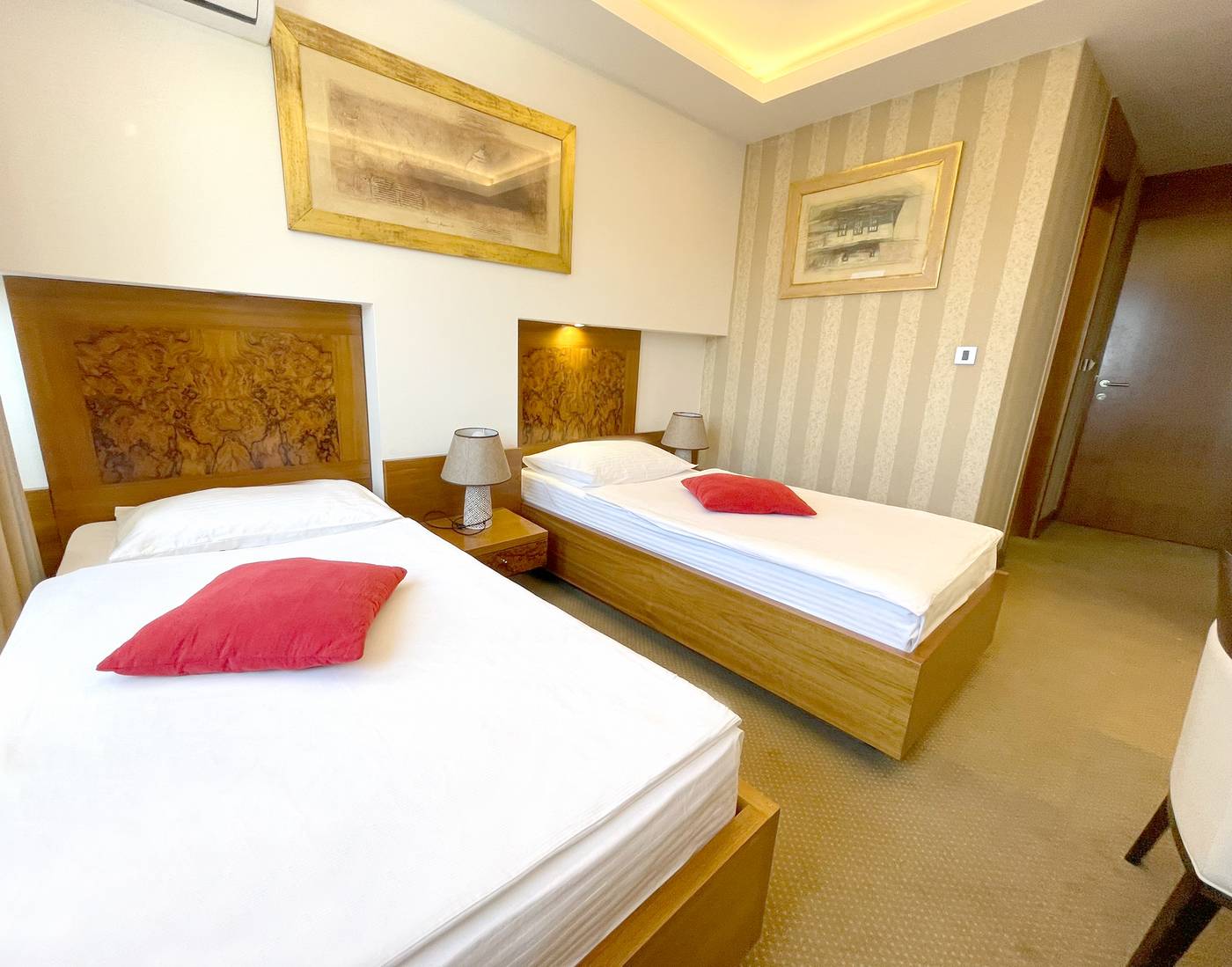 Exclusive-Bosnia & Herzegovina-SARAJEVO-Room-7