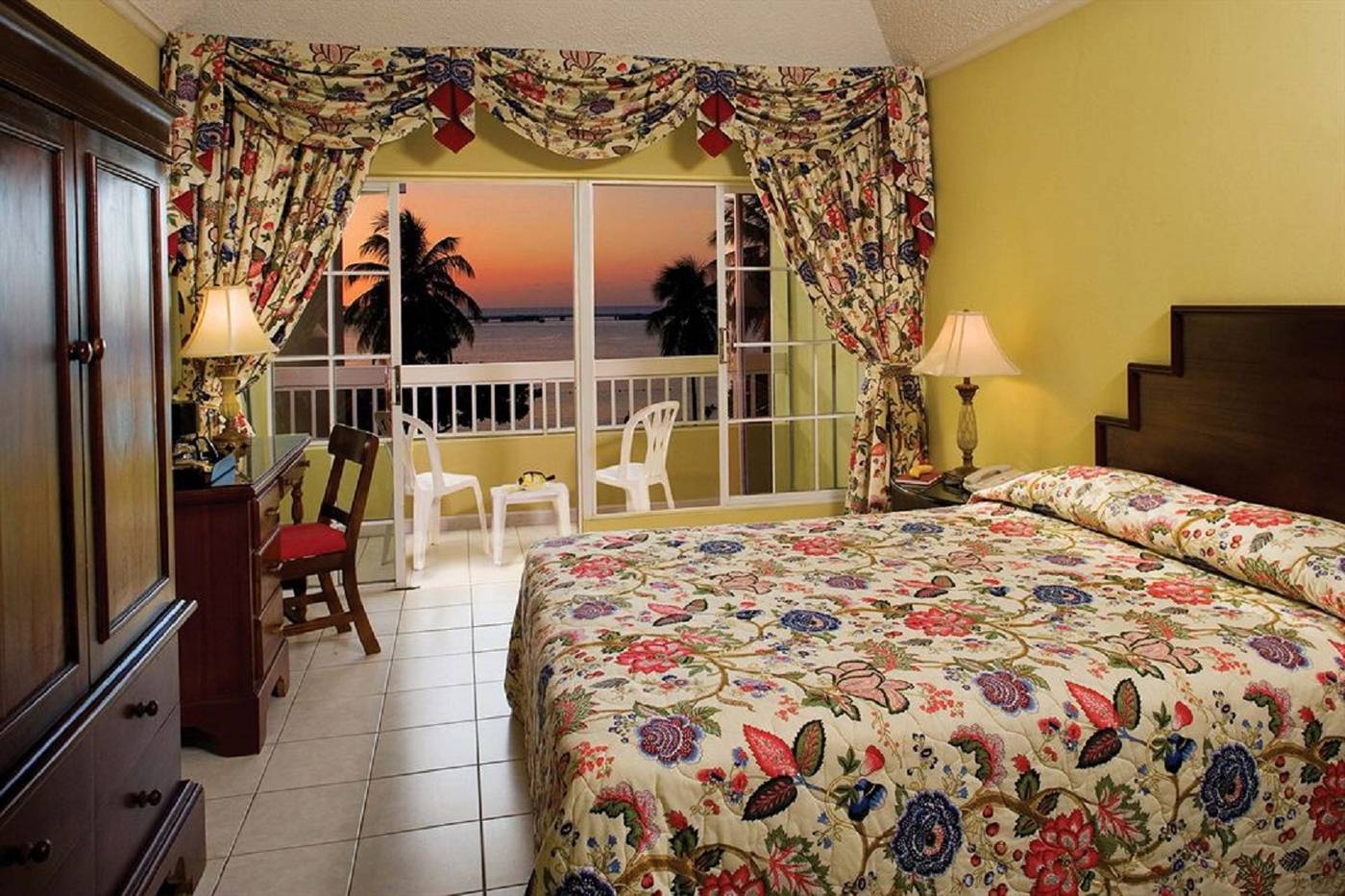 Rooms-on-the-Beach-Ocho-Rios-Room-10