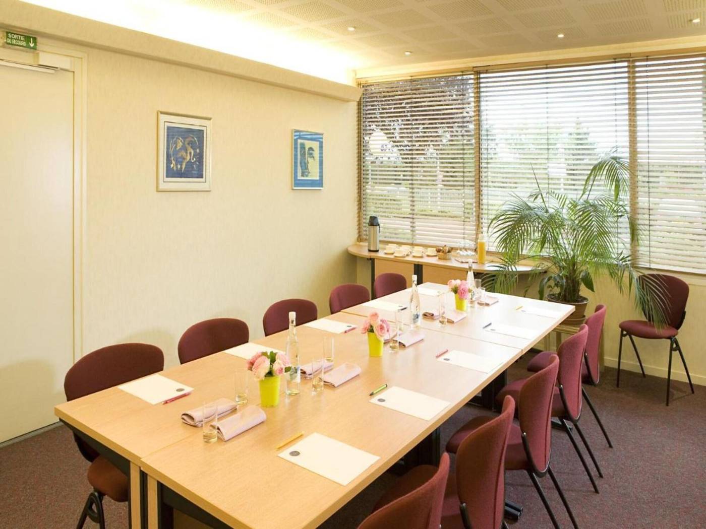 Hotel Restaurant Charme En Beaujolais - France - BELLEVILLE-EN-BEAUJOLAIS - Conferences - 6