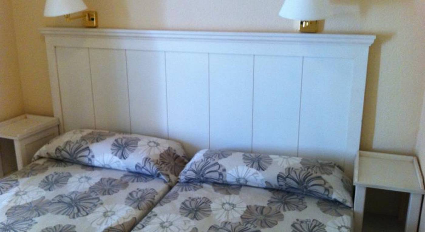 Caleta-Garden-Room-21