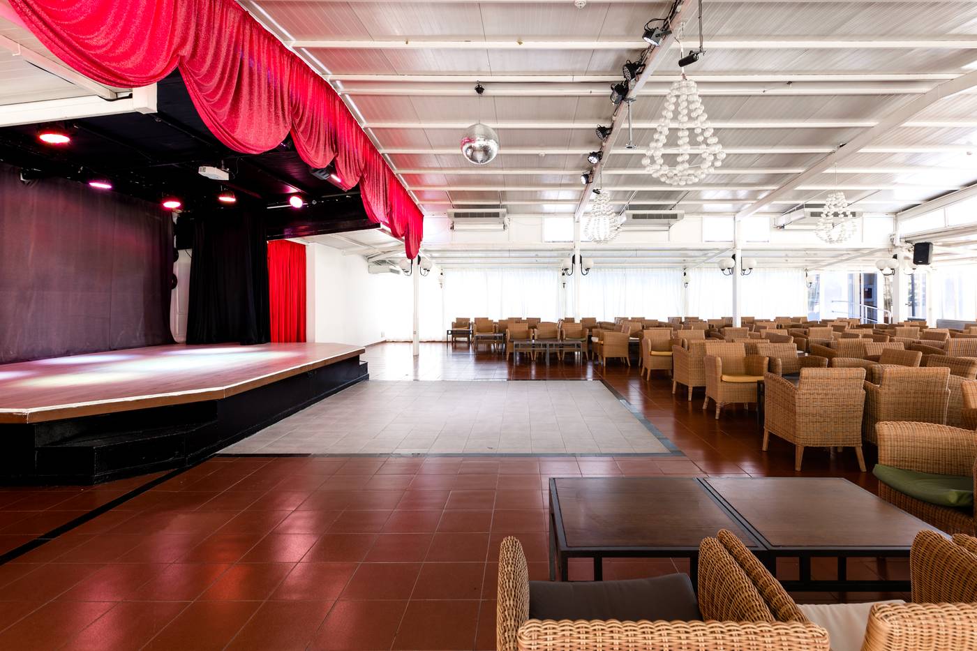 Catalonia-Punta-del-Rey-Sports-and-Entertainment-57