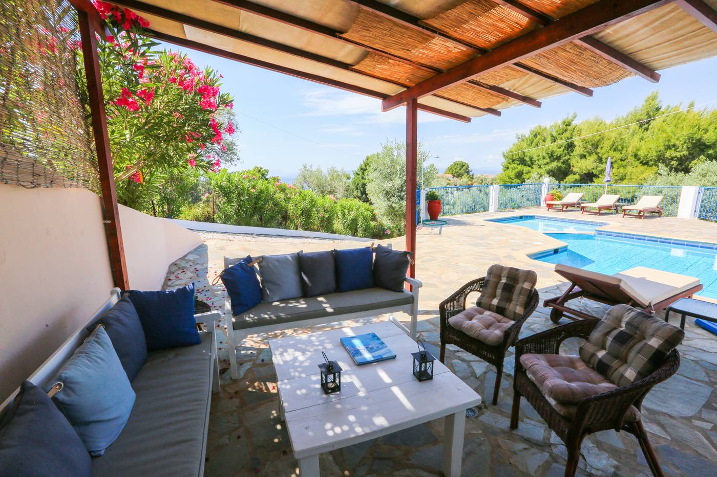 Angelina-Studios-Lobby-2