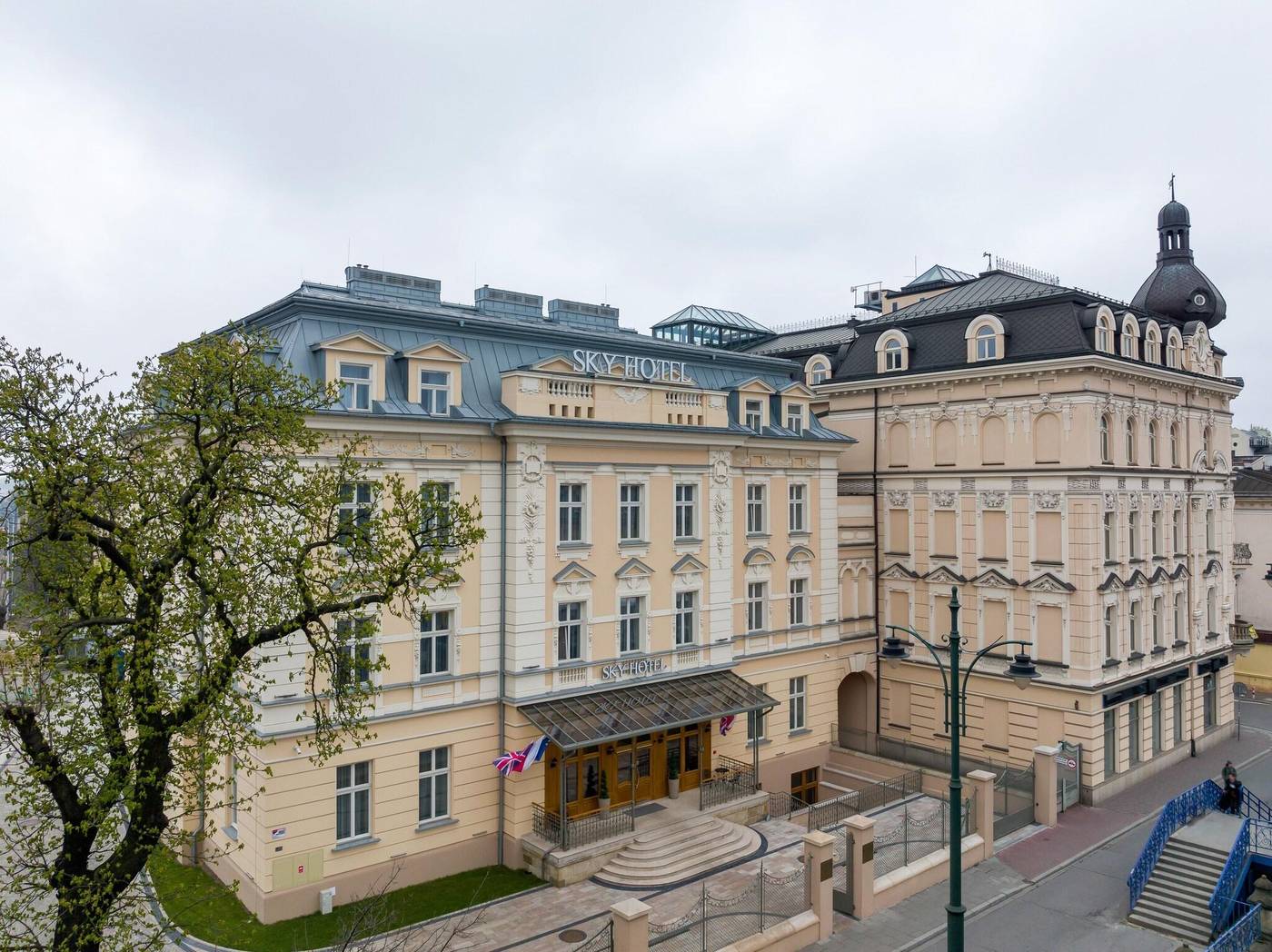 Sky-Hotel-Krakow-General-view-3