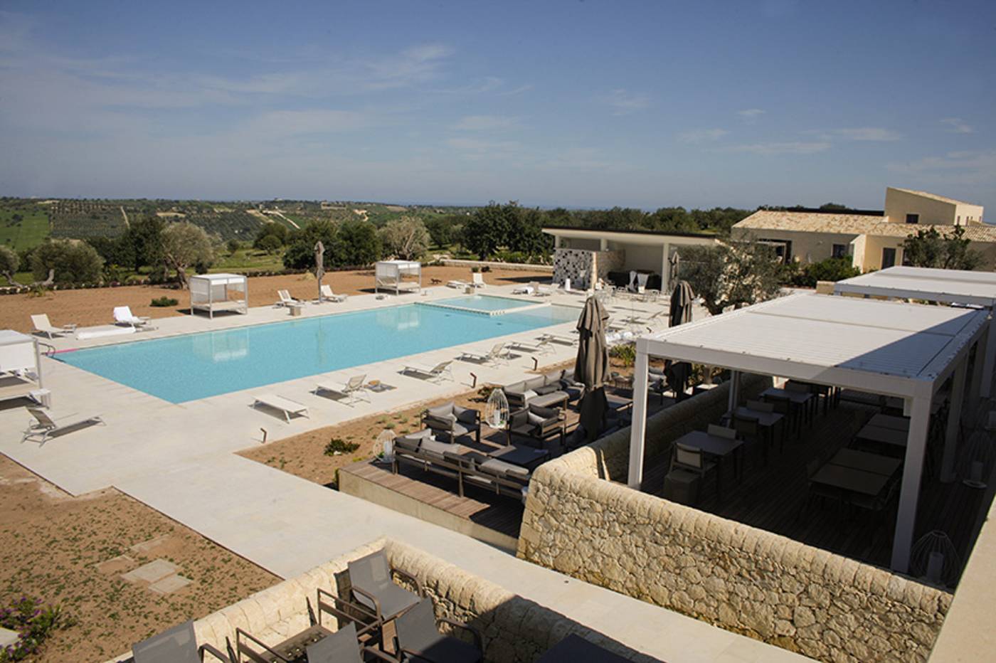 Masseria-della-Volpe-Terrace-1