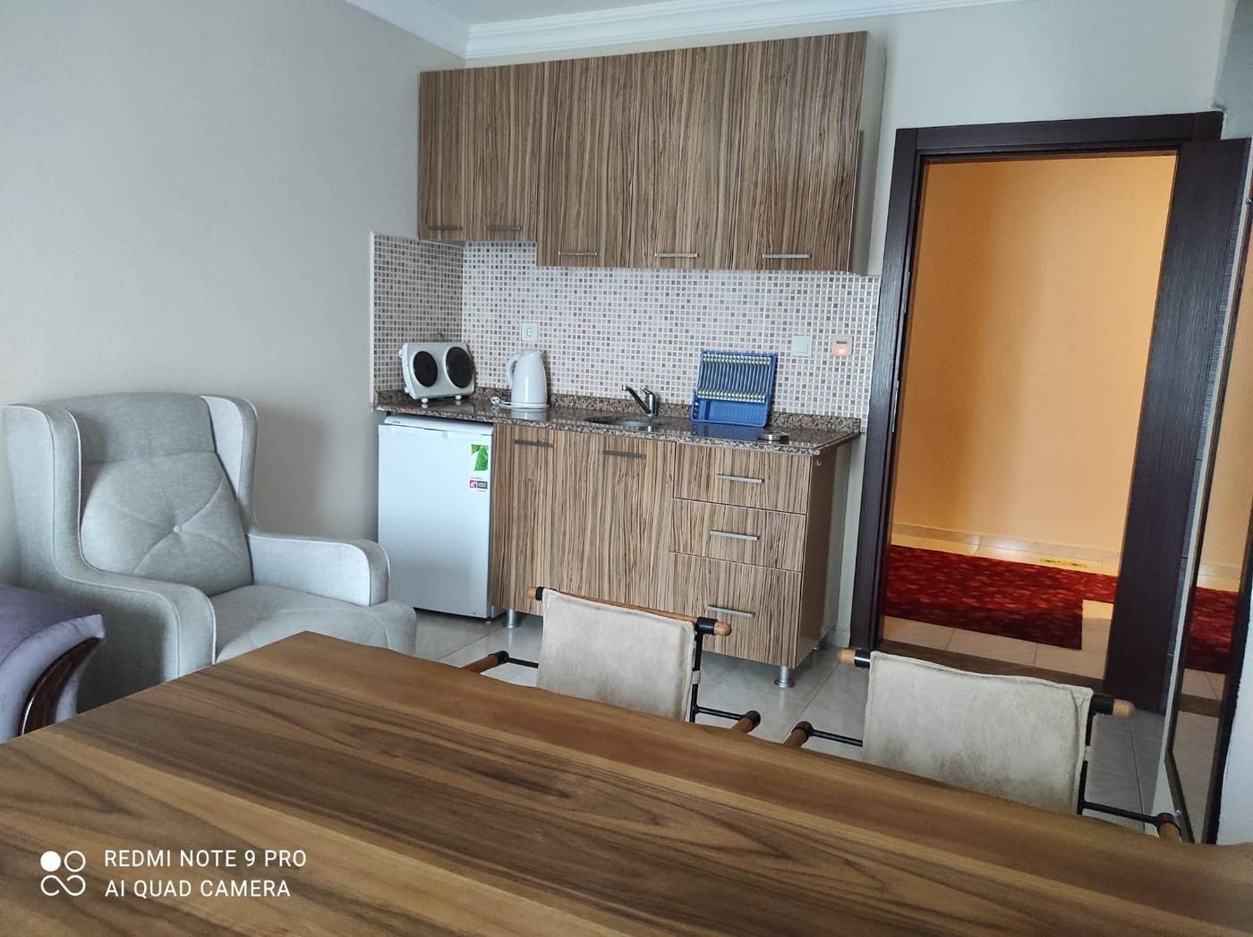 Club-Ako-Apart-Room-24