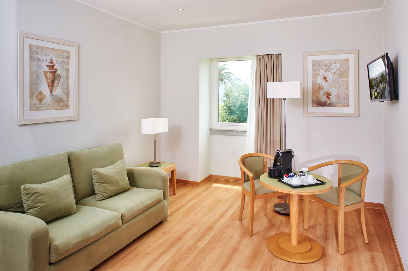 Luna-Esperanca-Centro-Hotel-Room-17