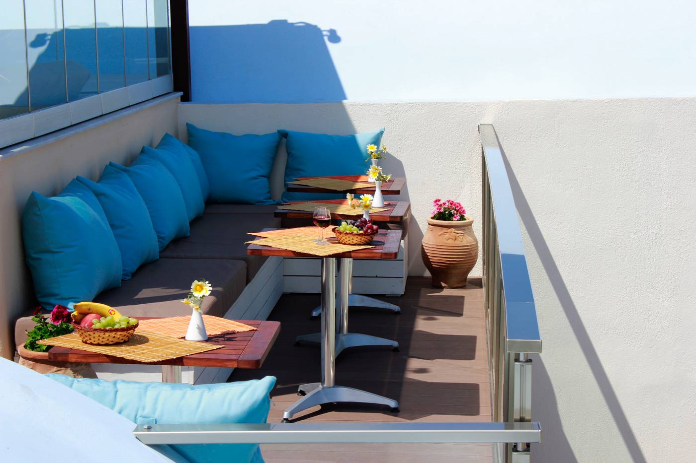 Amerisa-Suites-Terrace-11