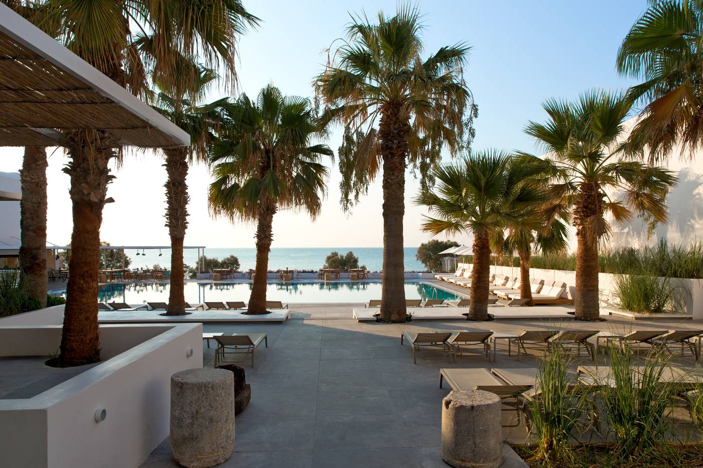 Kamari-Beach-General-view-12