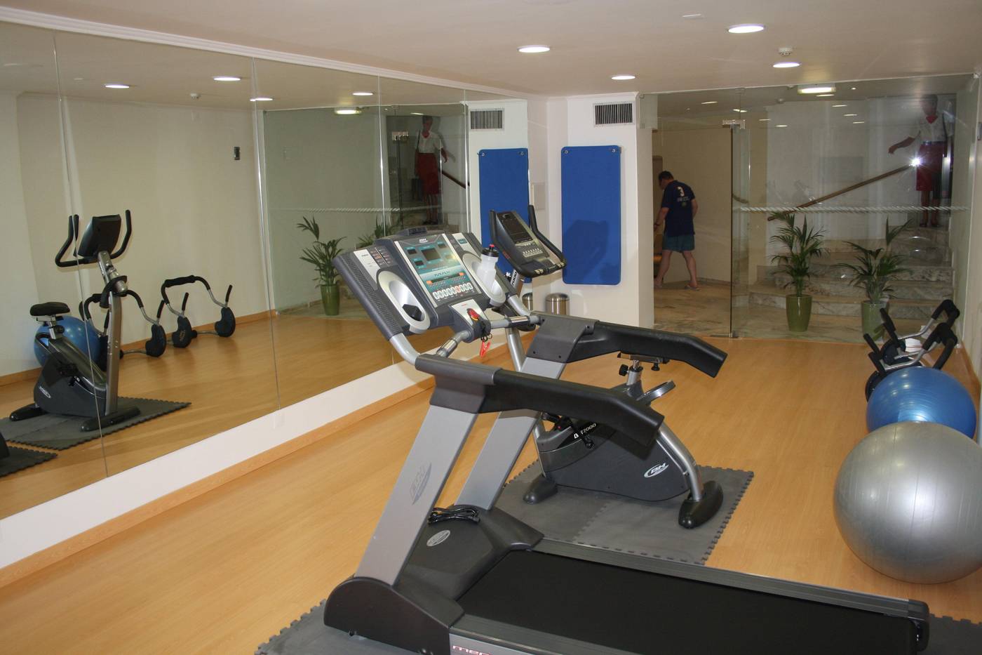 Holiday-Inn-Algarve-Sports-and-Entertainment-36