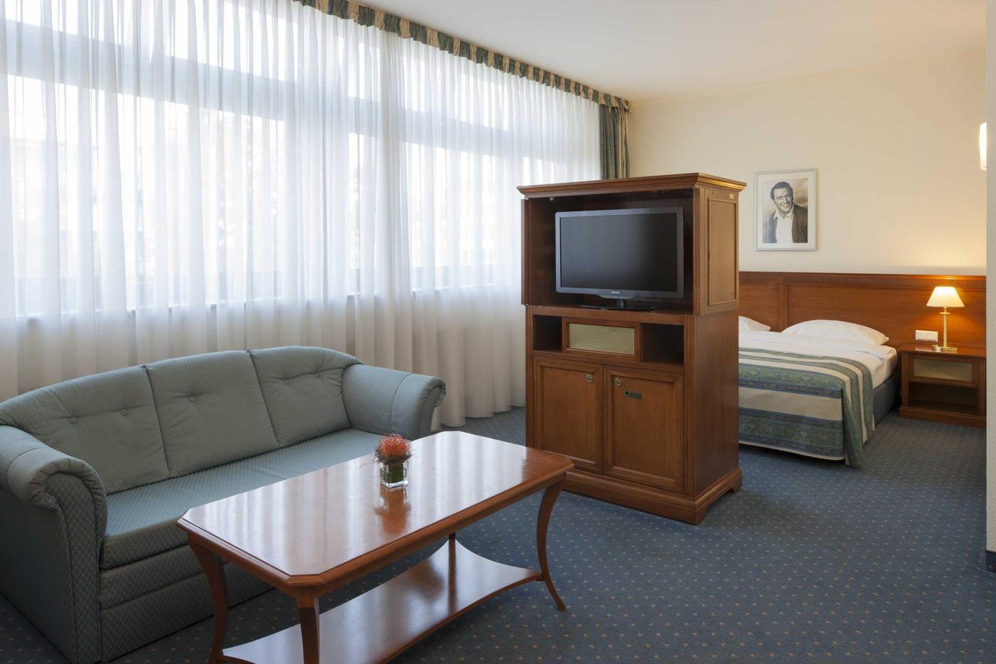 Hollywood-Media-Hotel-Room-27