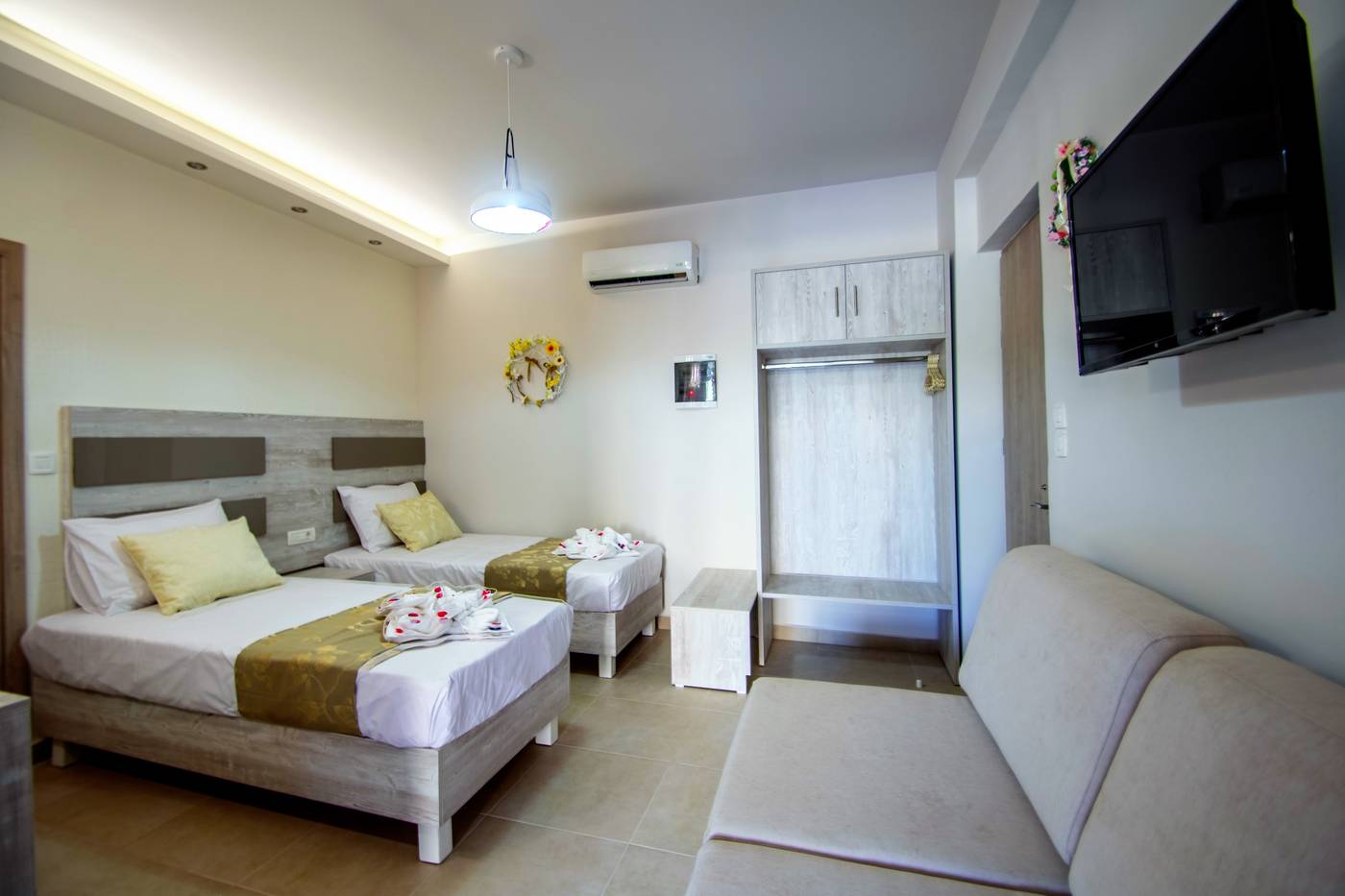 Paradise-Apartments-And-Studios-Room-36