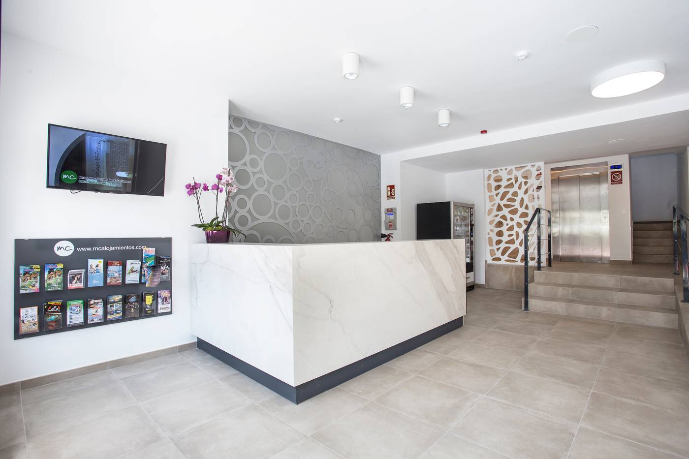 MC-Maryciel-Apartments-Lobby-16