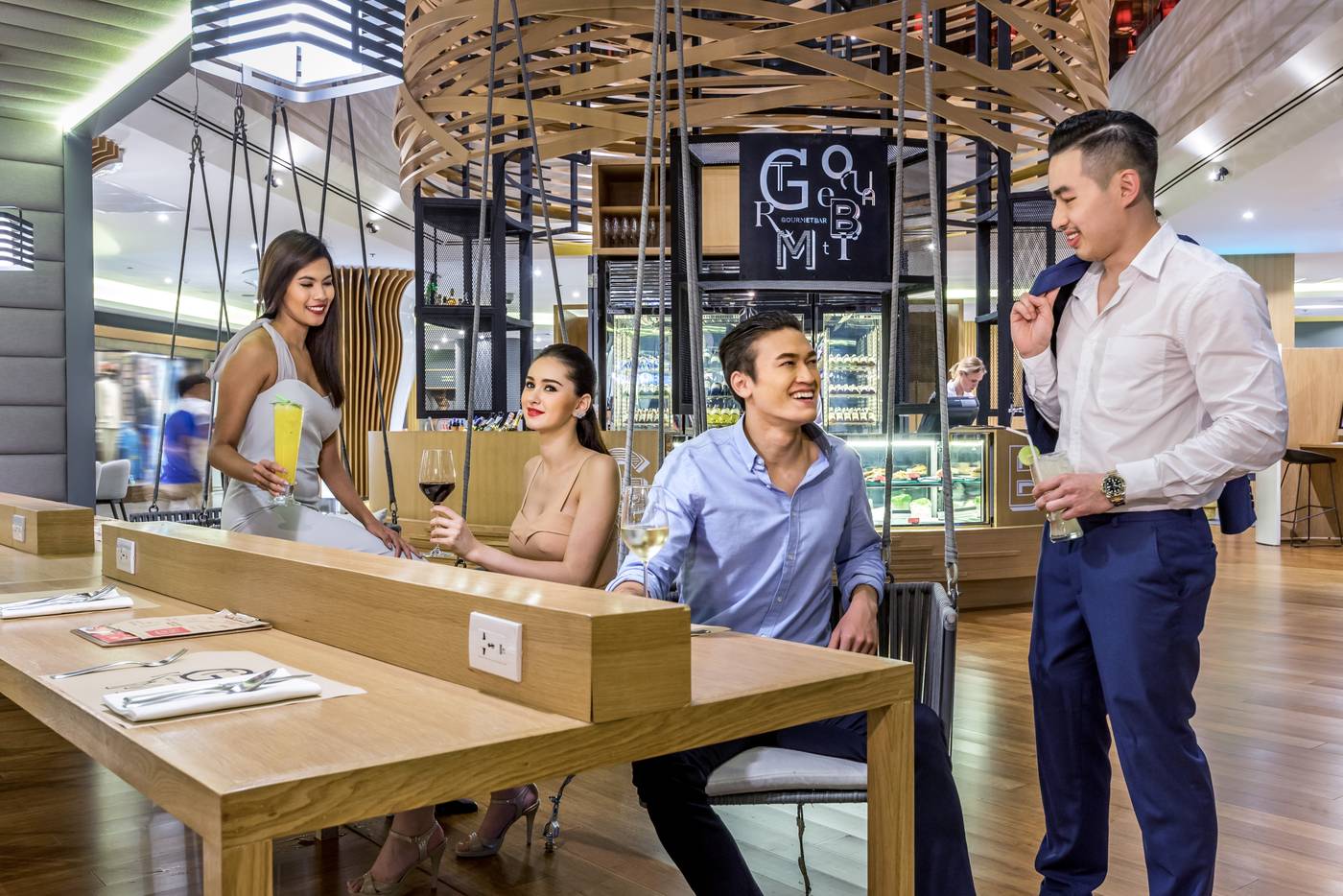 Novotel-Bangkok-on-Siam-Square-Lobby-49