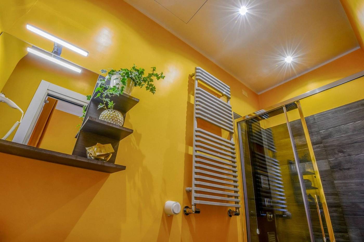 Allegras-House-Caracciolo-Room-18