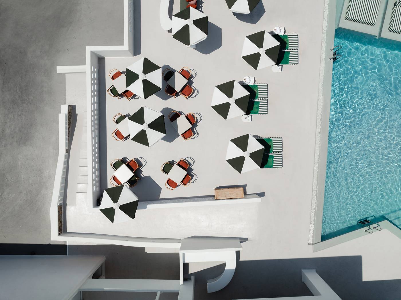 Croco-Mykonos-Terrace-12