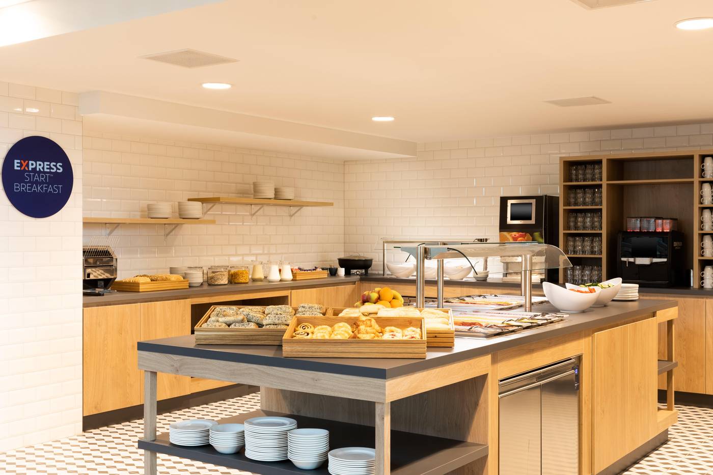 Holiday Inn Express Amsterdam - North Riverside-Netherlands-AMSTERDAM-Restaurant-8