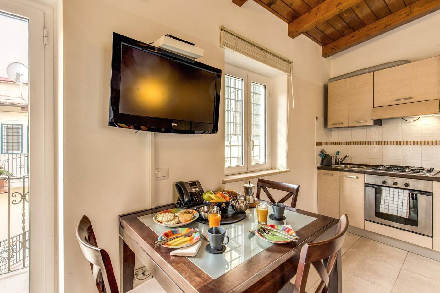 Aurelia-Vatican-Apartments-Room-7