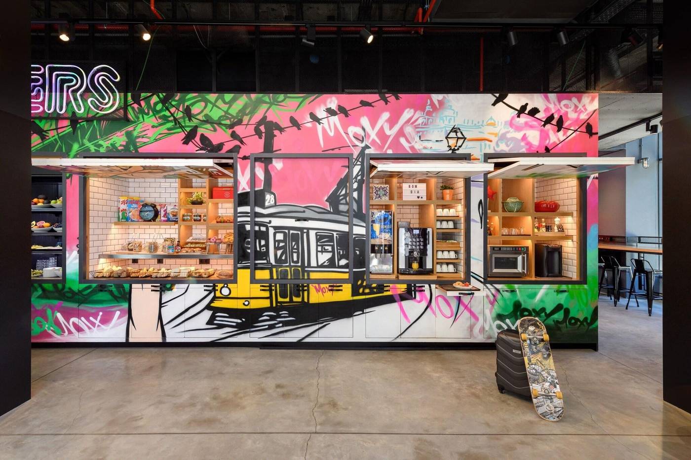 Moxy-Lisbon-City-Restaurant-22