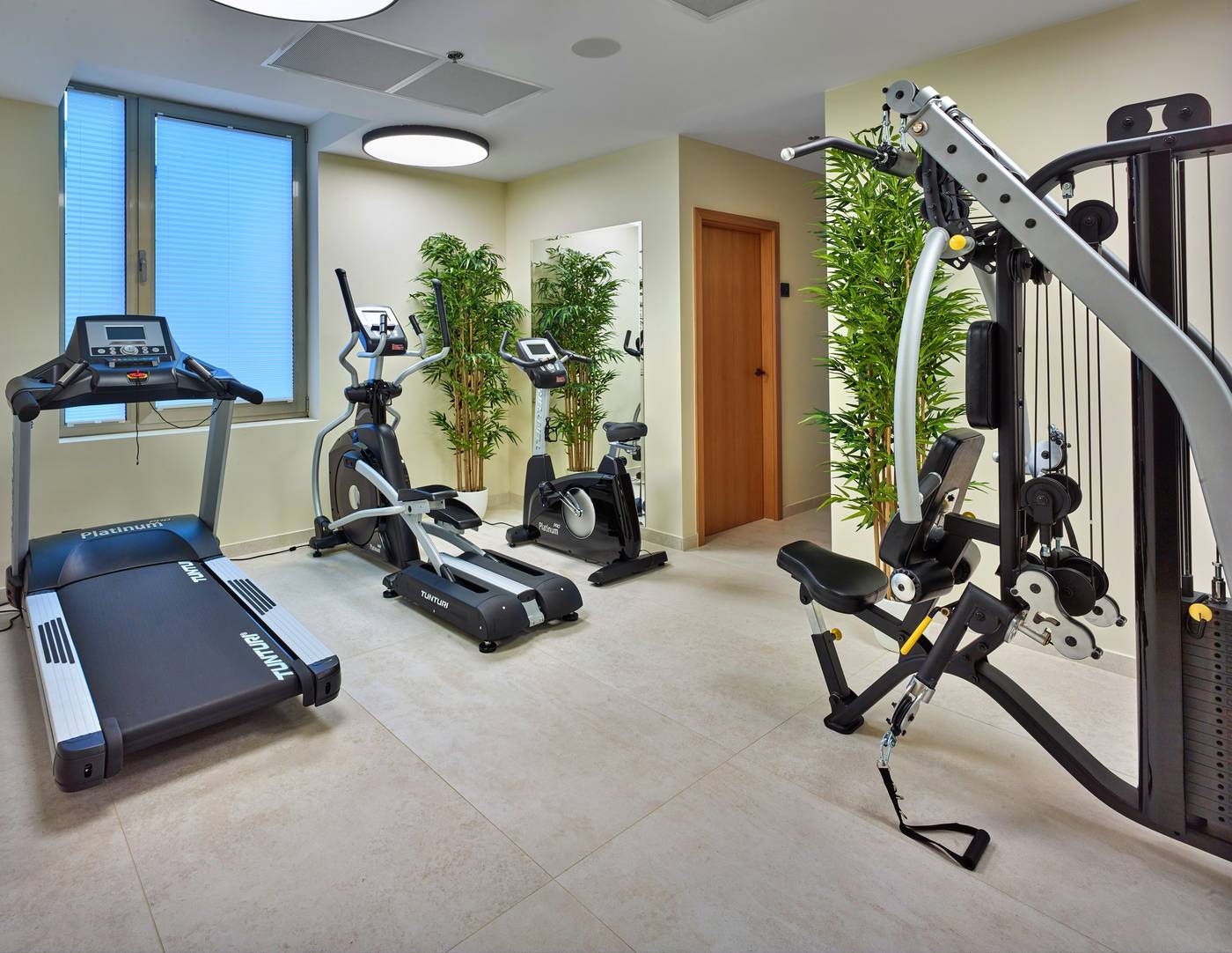 EST-Grand-Hotel-Savoy-Sports-and-Entertainment-53