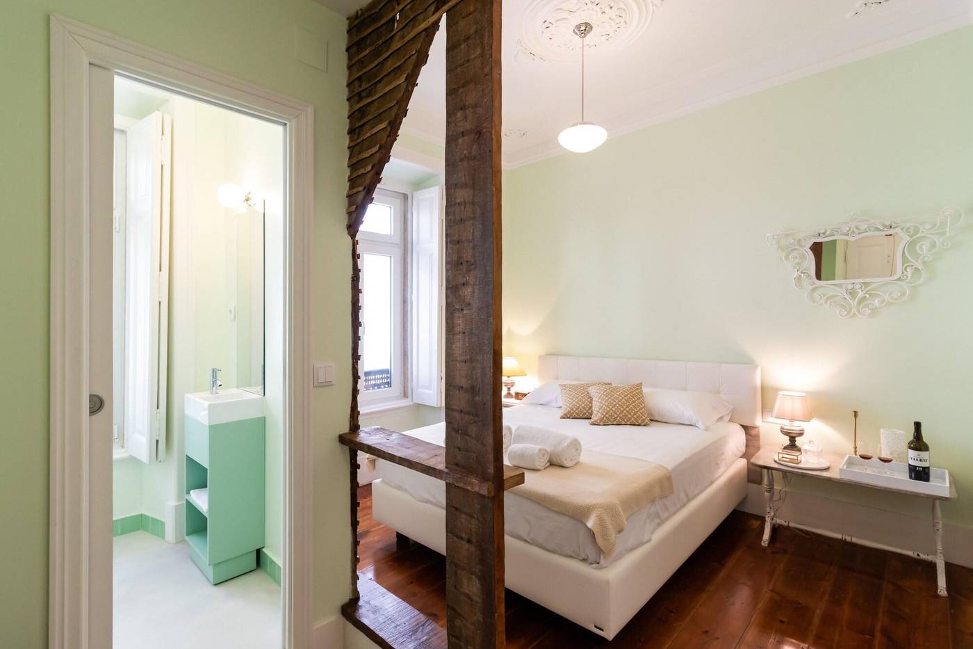 1898-Home---Suites-Room-13