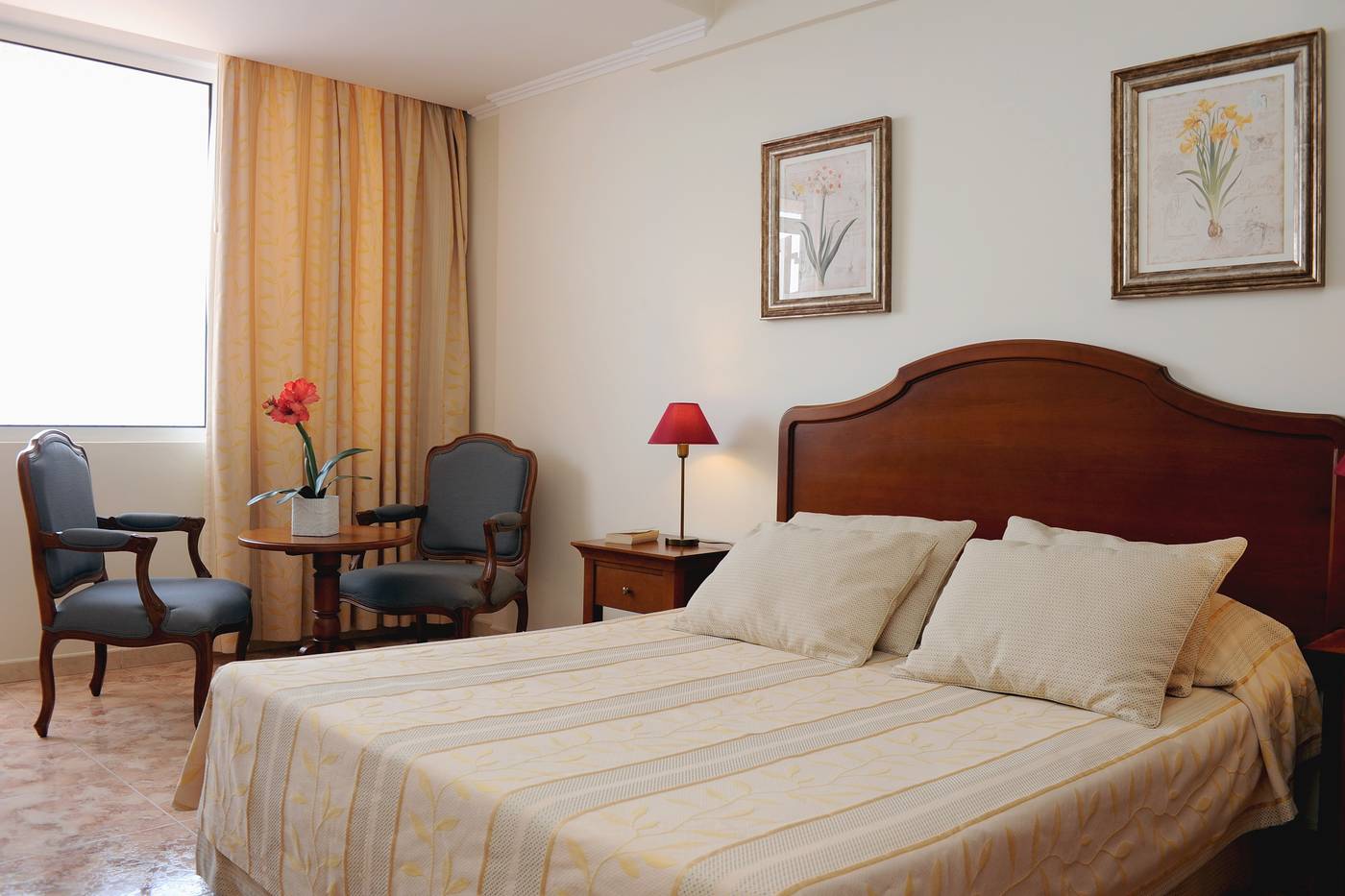 Ocean-Gardens-Room-24