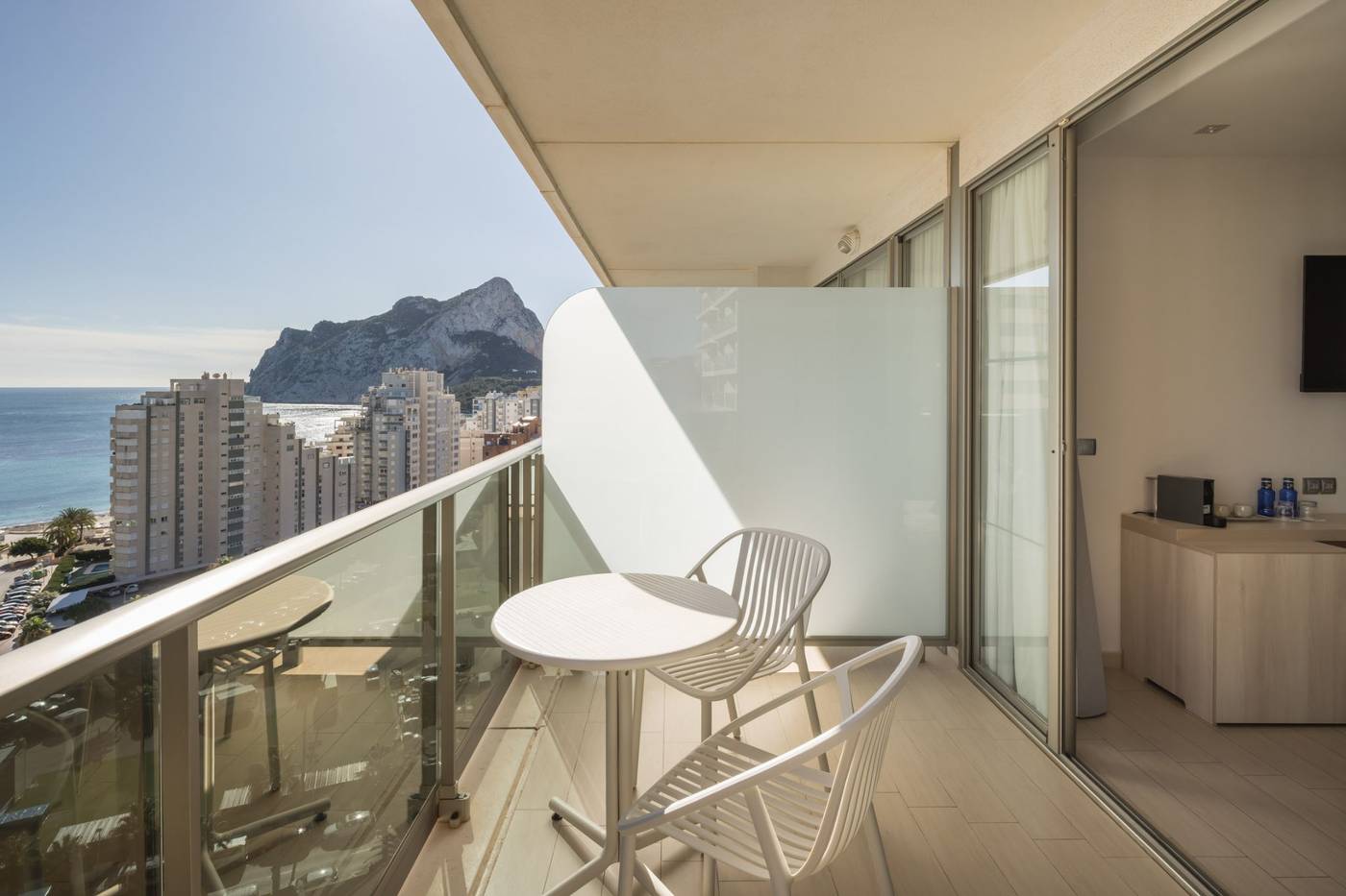 AR-Diamante-Beach-Room-29