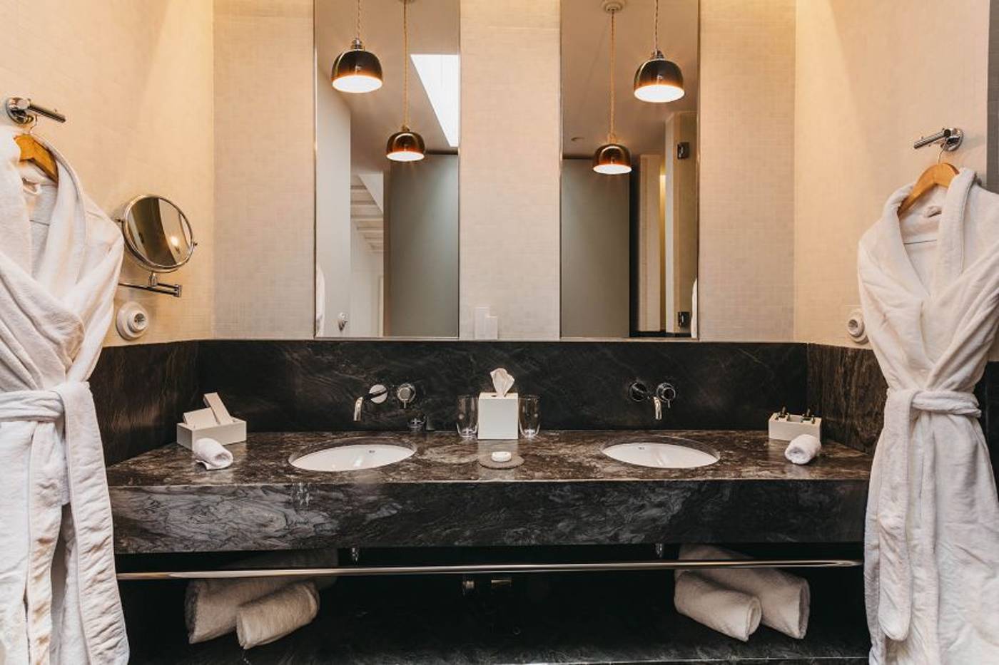 Can-Faustino-Room-71