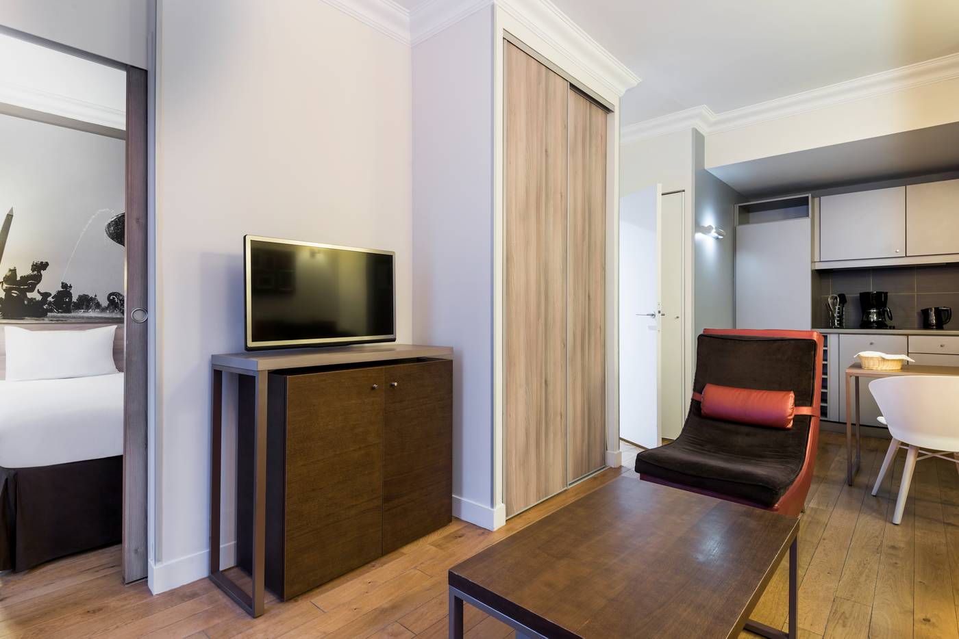 Aparthotel-Adagio-Paris-Opera-Room-3