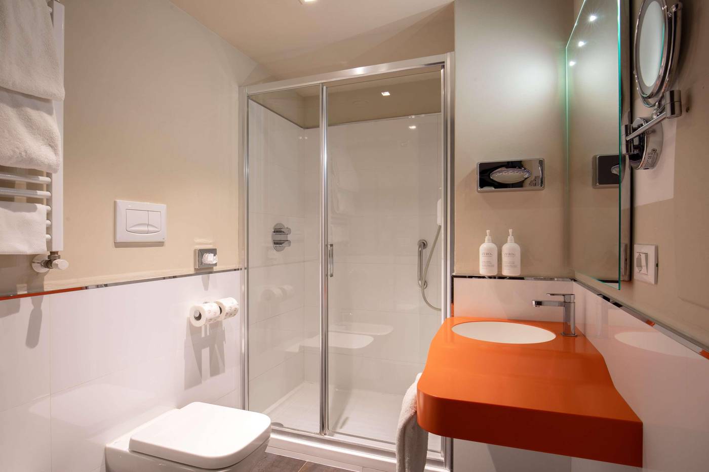 Cosmopolita-Hotel-Rome--Tapestry-Collection-by-Hil-Room-51