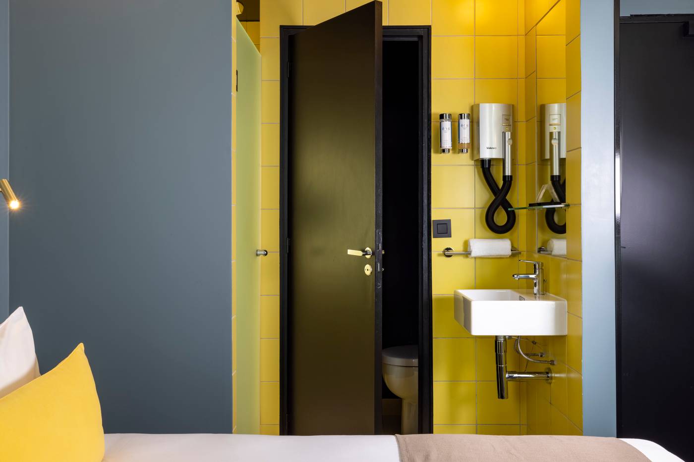 Au-Palais-de-Chaillot-Room-34