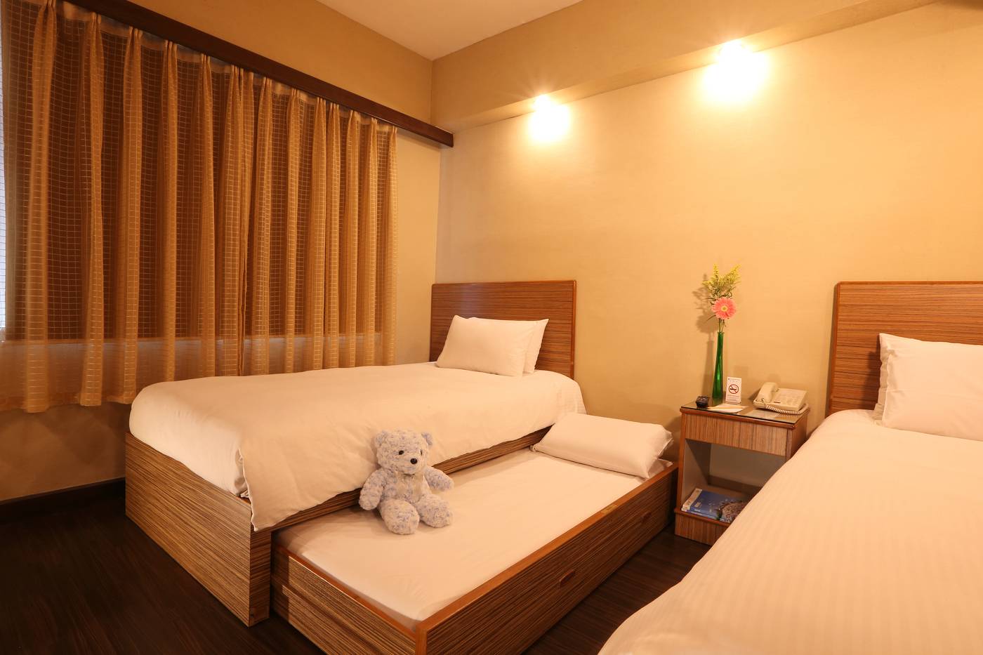 The-Imperial-Hong-Kong-Room-16