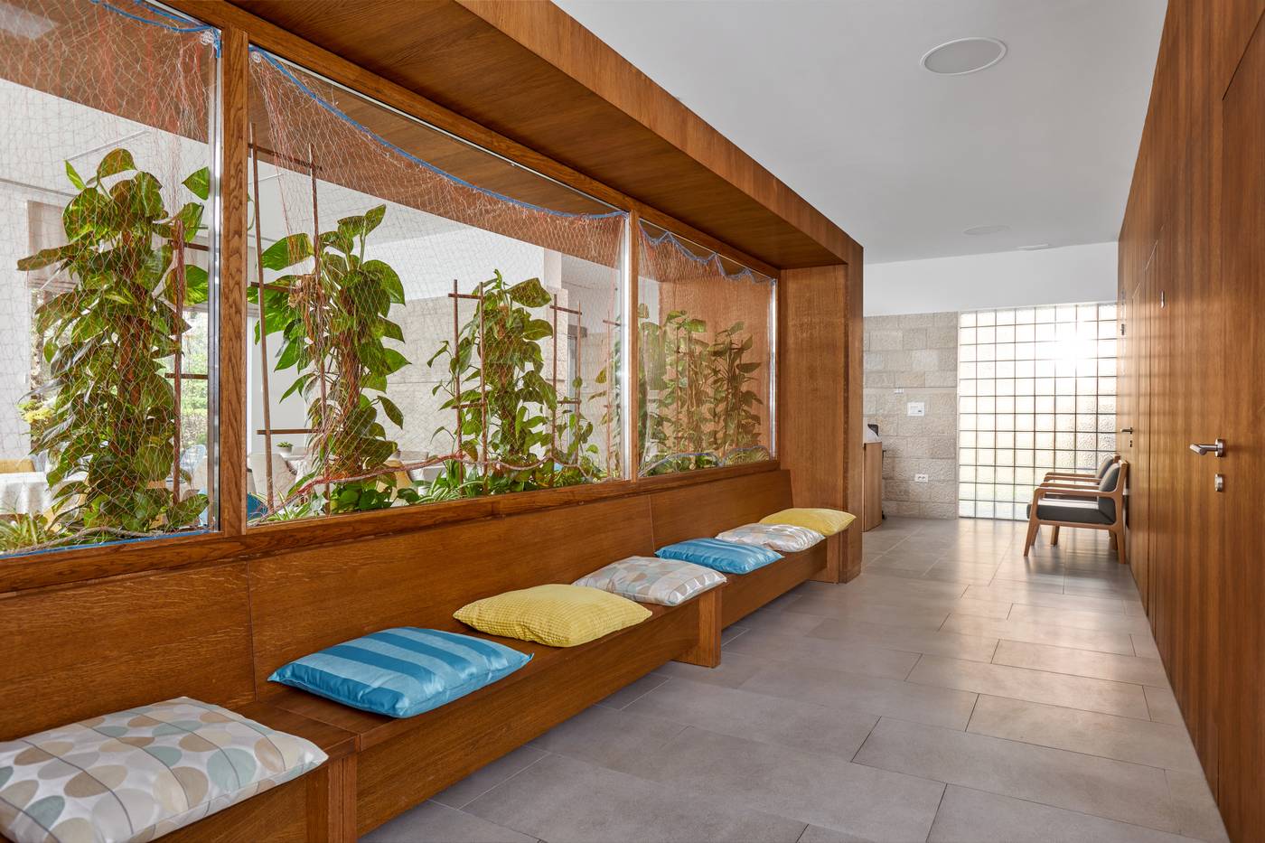 ELEVEN-Montenegro-Petrovac-Lobby-3