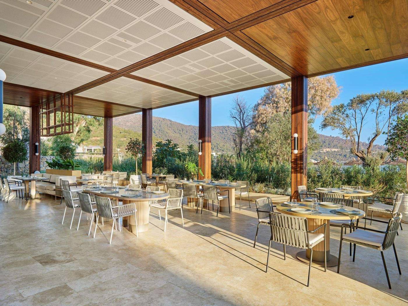 Voyage-Torba-Restaurant-39