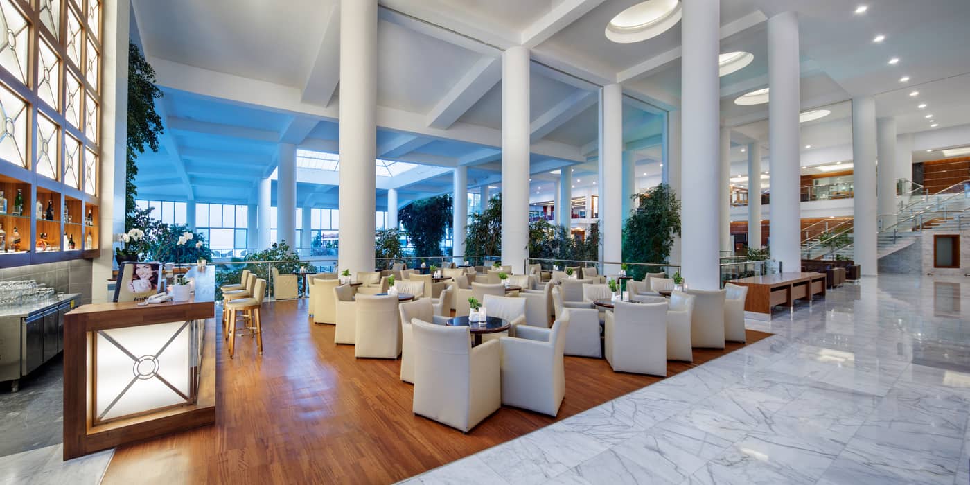 Pine-Bay-Holiday-Resort-Bar-57