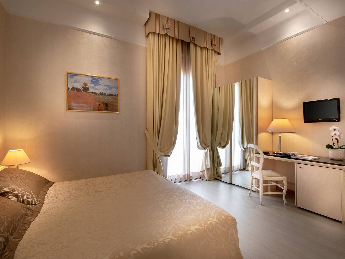 President-Italy-RIMINI-Room-10