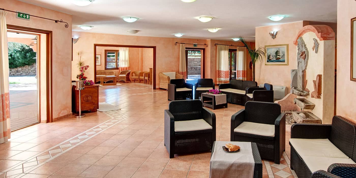 Hotel-I-Ginepri-Lobby-29