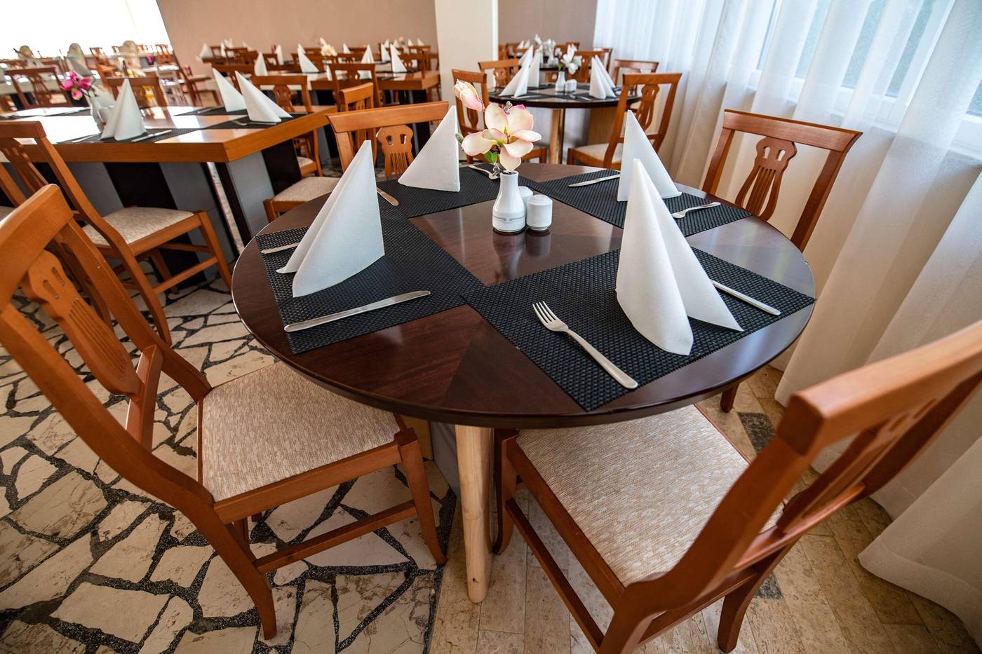 Splendid-Resort-Restaurant-40