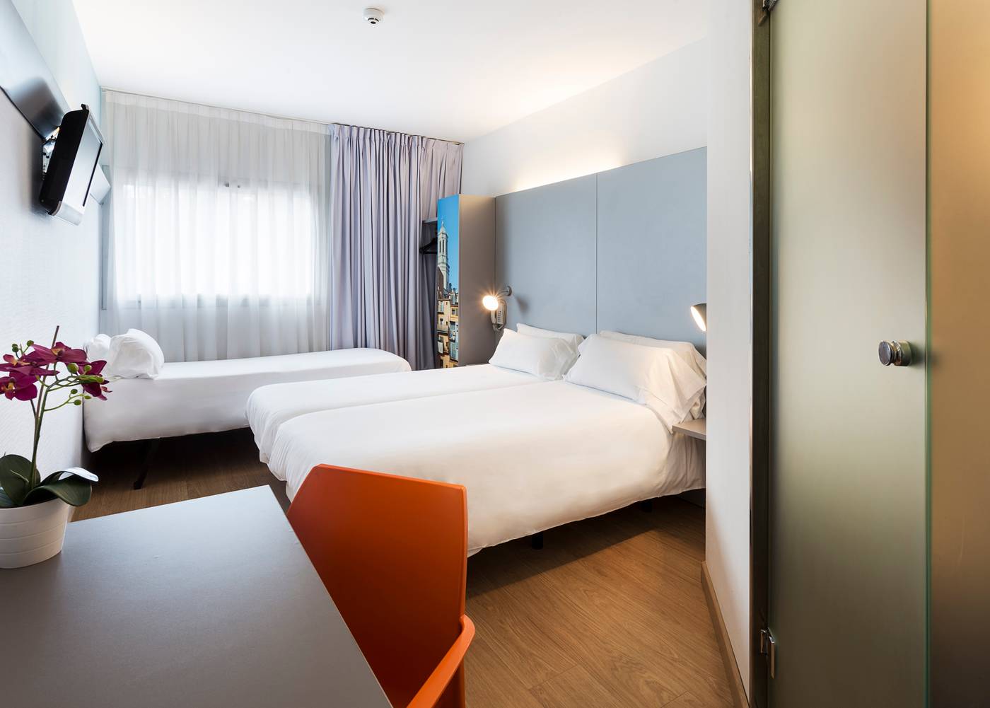 B-B-Girona-2-Room-3