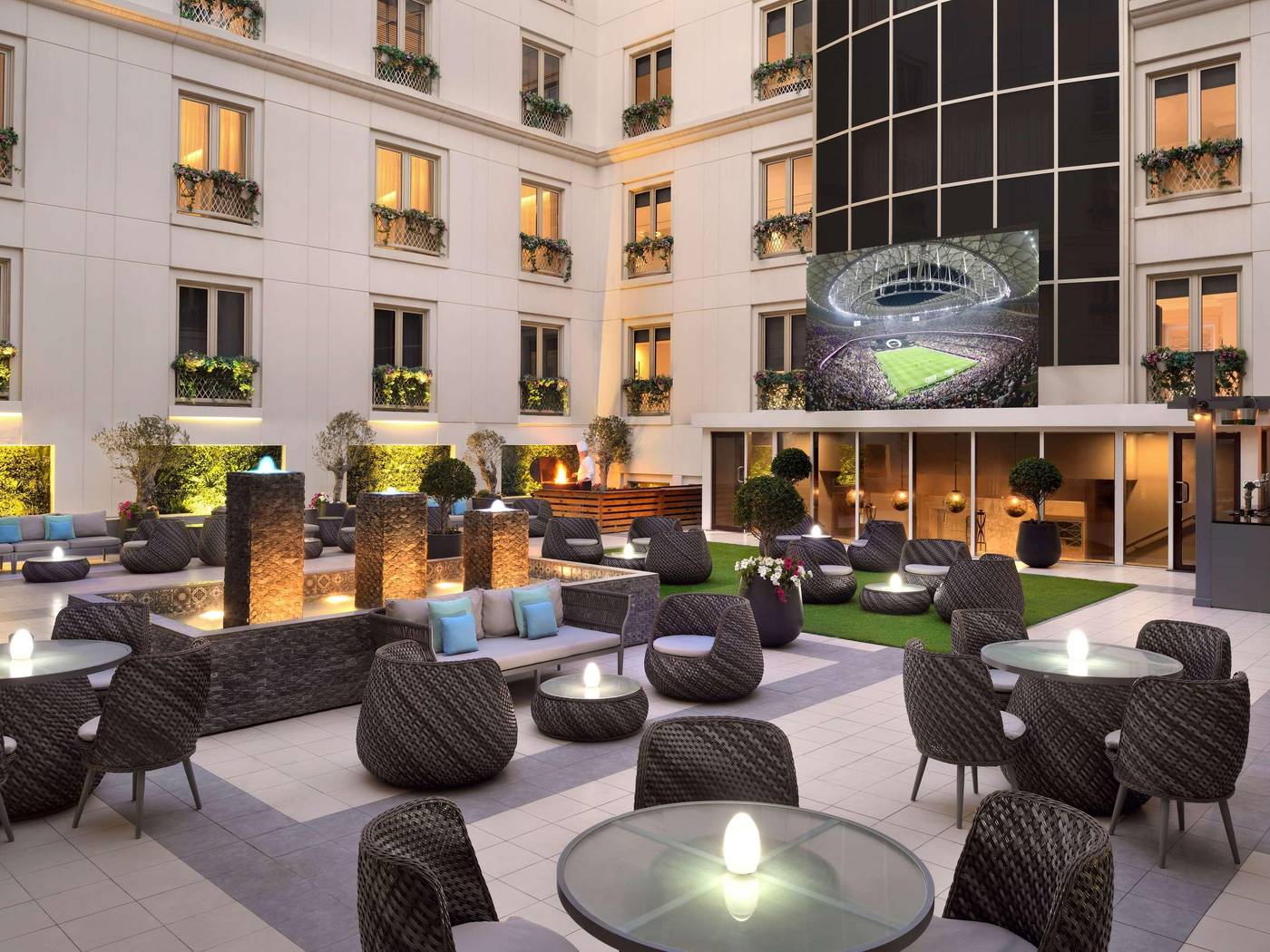 Movenpick-Bur-Dubai-General-view-50