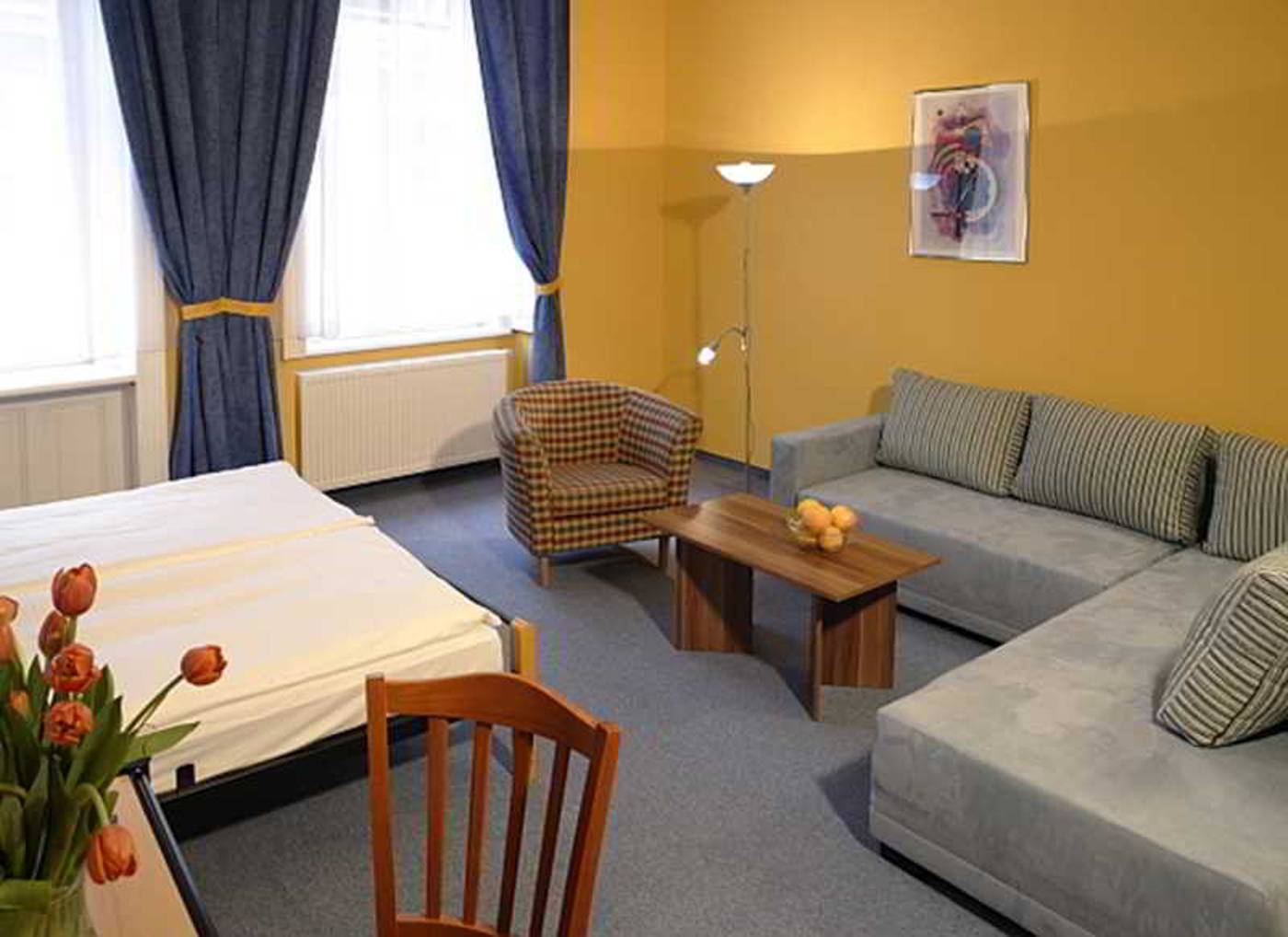Boston-Czech Republic-KARLOVY VARY-Room-9