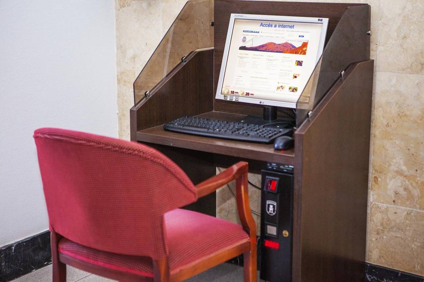 Perla-Tenerife-Sports-and-Entertainment-24