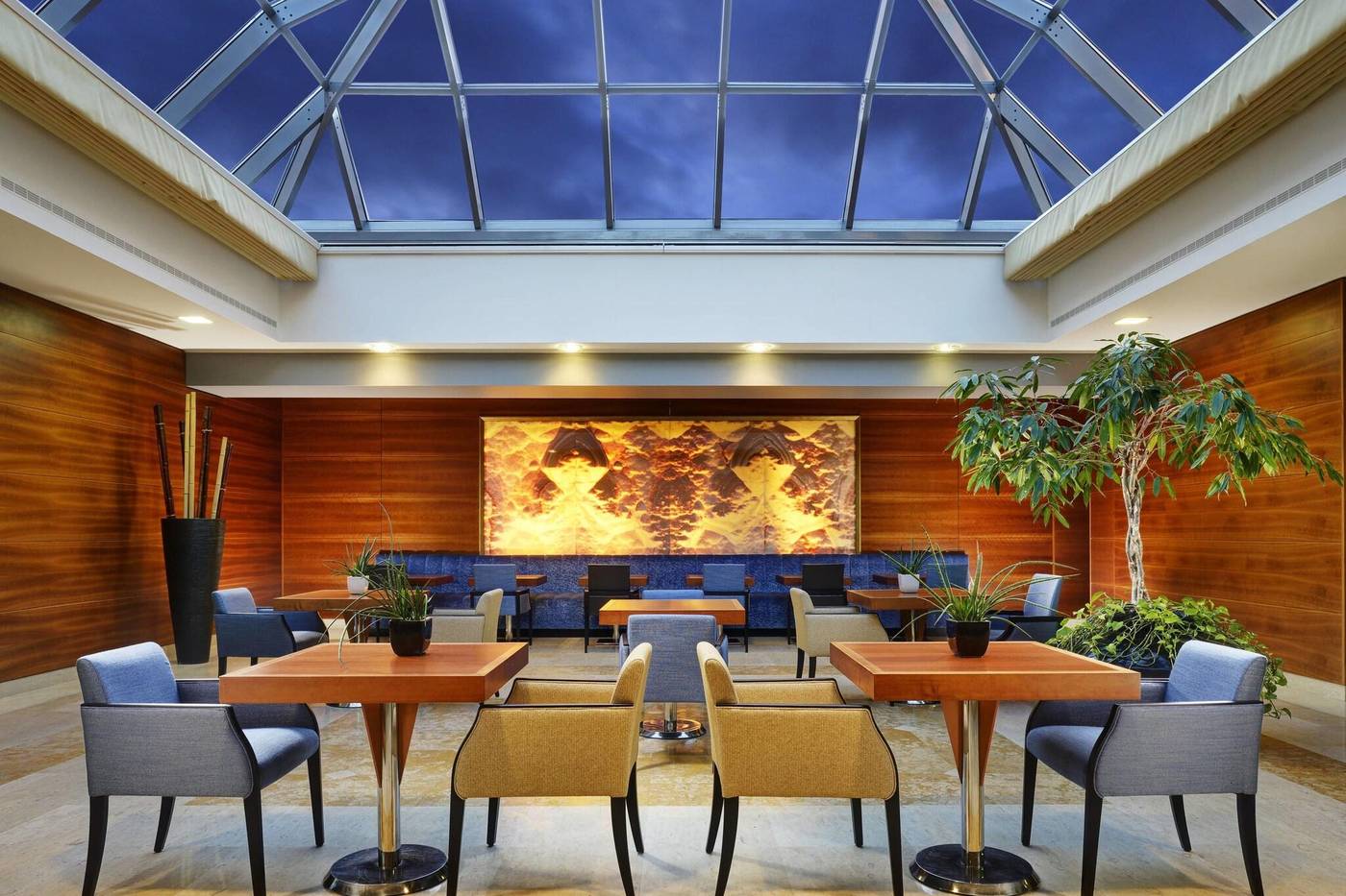 Four-Points-by-Sheraton-Siena-Lobby-18