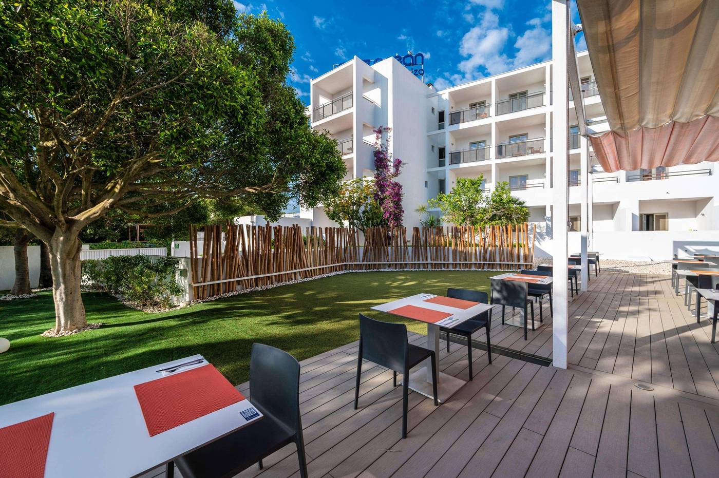 THB-Ocean-Beach-Restaurant-9