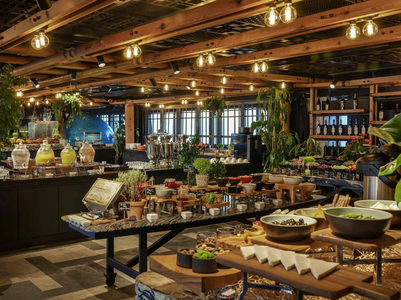 Novotel-Istanbul-Bosphorus-Restaurant-26