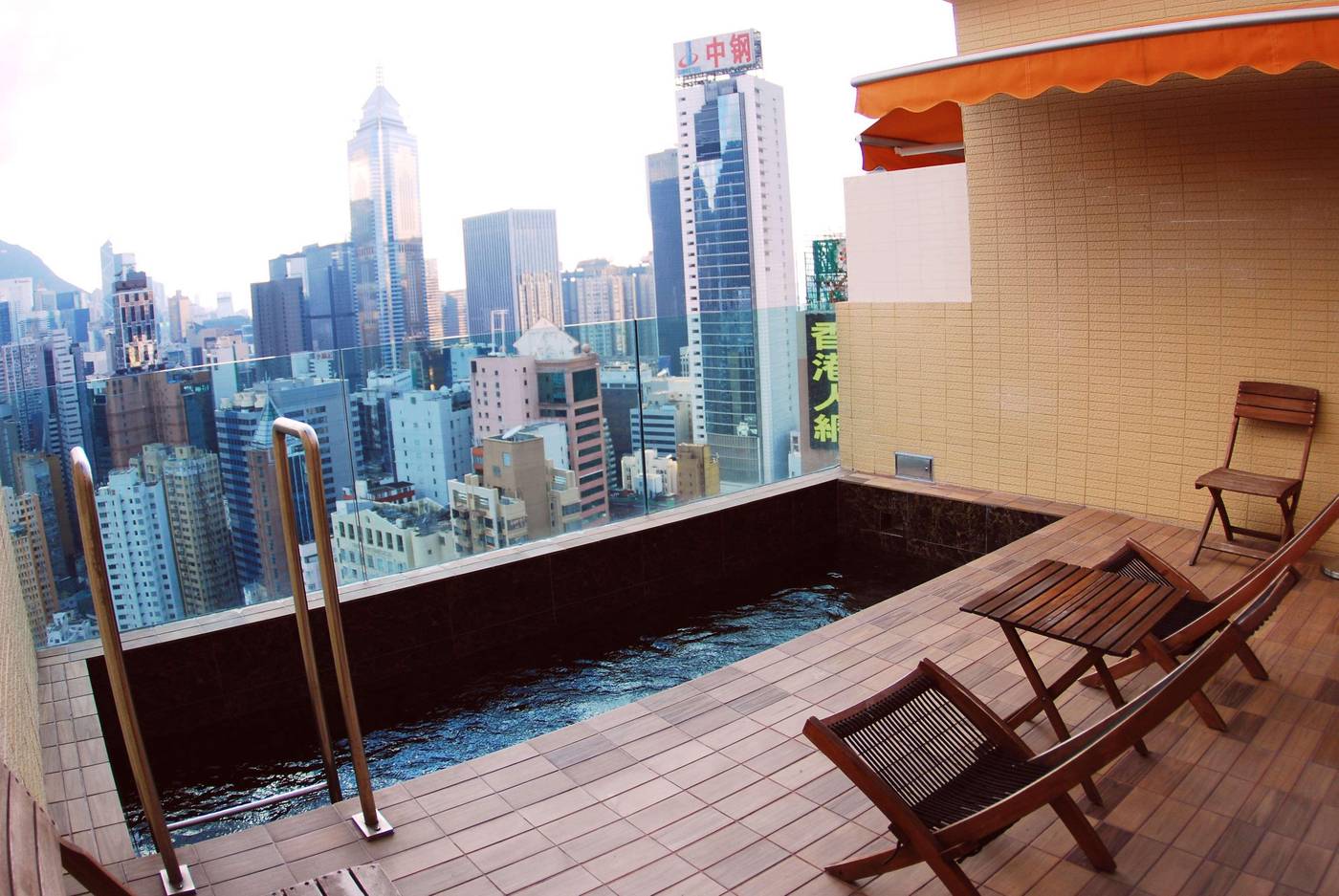 Best-Western-Hotel-Causeway-Bay-Pool-1